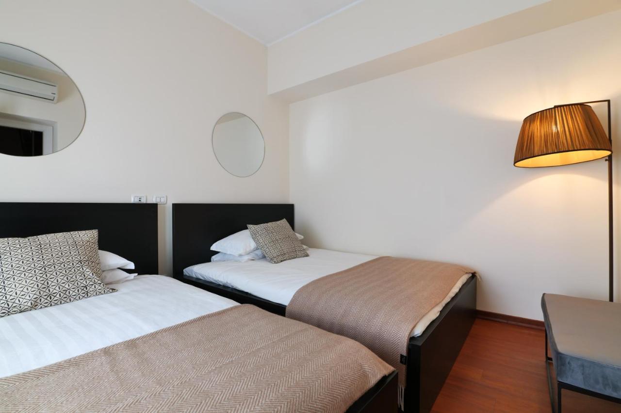 Lux Penthouse Palestro, Milan